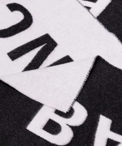 ( Positively Conscious ) Balenciaga écharpe à Logo En Intarsia Femme -Vente magasin Balenciaga 14574649 23951072 600