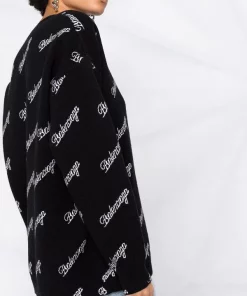 ( Positively Conscious ) Balenciaga 1070 BLACK/WHITE Pull à Logo All-over Femme -Vente magasin Balenciaga 15920588 81221de2 1be1 4eac 9a3e 69c0a15cd6b3 600