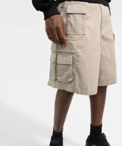 ( Positively Conscious ) Balenciaga Short à Poches Cargo Homme -Vente magasin Balenciaga 16905804 60f647cd 01f0 4ed8 9869 00a95adc2f7c 600
