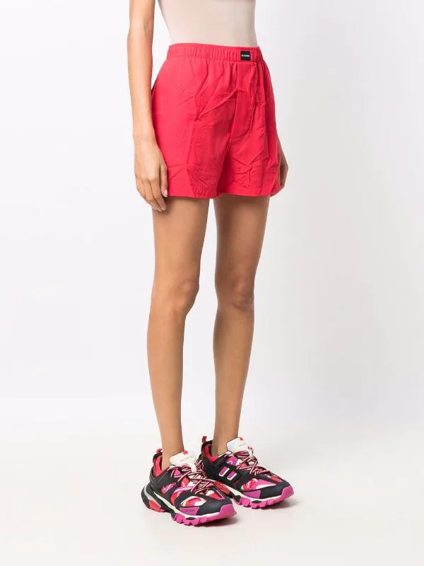 ( Positively Conscious ) Balenciaga 6400 RED Short à Patch Logo Femme 5 ( Positively Conscious ) Balenciaga 6400 RED Short à Patch Logo Femme – Image 3