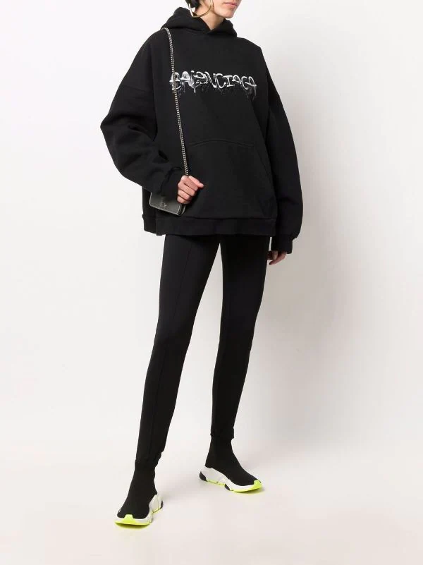 ( Positively Conscious ) Balenciaga 1069 BLACK/BLACK Hoodie Slime En Polaire à Logo Imprimé Homme 5 ( Positively Conscious ) Balenciaga 1069 BLACK/BLACK Hoodie Slime En Polaire à Logo Imprimé Homme – Image 3