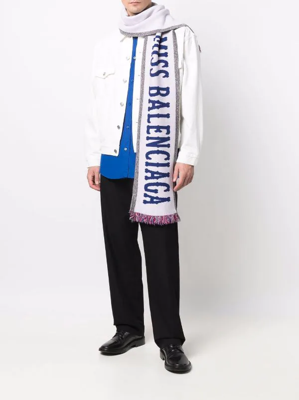 ( Positively Conscious ) Balenciaga écharpe Frangée à Logo Homme 4 ( Positively Conscious ) Balenciaga écharpe Frangée à Logo Homme – Image 2