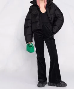 ( Positively Conscious ) Balenciaga 1000 BLACK Doudoune à Logo All-over Femme -Vente magasin Balenciaga 17334629 36828569 600