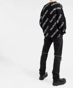 ( Positively Conscious ) Balenciaga 1070 BLACK/WHITE Cardigan à Logo Intarsia Homme -Vente magasin Balenciaga 17335855 03a56d8d 4b3c 4839 9d5b 9700ecd3021b 600