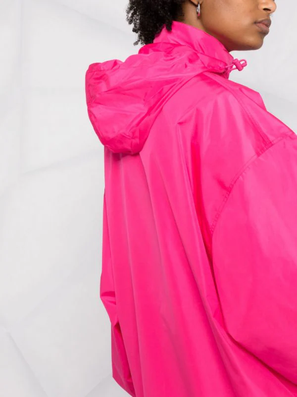 ( Positively Conscious ) Balenciaga Imperméable à Logo Imprimé Femme 7 ( Positively Conscious ) Balenciaga Imperméable à Logo Imprimé Femme – Image 5