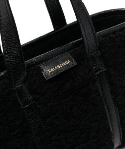 ( Positively Conscious ) Balenciaga Sac Cabas Barbes Femme 12 ( Positively Conscious ) Balenciaga Sac Cabas Barbes Femme -Vente magasin Balenciaga 17337086 0d7a57bd 3127 45b0 b998 e93893de1927 600