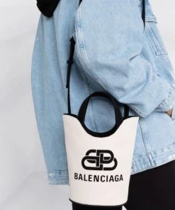 ( Positively Conscious ) Balenciaga Sac Seau Wave New XS Femme -Vente magasin Balenciaga 17636761 7128b139 3dcb 4c57 ad7c e9f54c4e7ba0 600