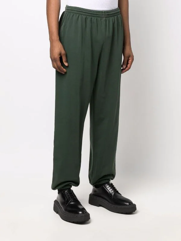 ( Positively Conscious ) Balenciaga Pantalon De Jogging à Slogan Imprimé 3011 DARK GREEN/WHITE 5 ( Positively Conscious ) Balenciaga Pantalon De Jogging à Slogan Imprimé 3011 DARK GREEN/WHITE – Image 3